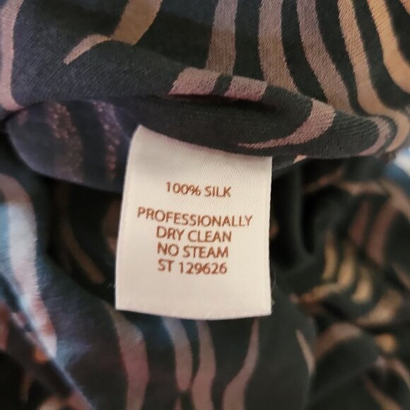 Tesori Beige & Charcoal Colored Swirl Design Wrap Blouse in Size S - Picture 5 of 5